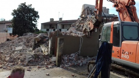 Immagine 8 realizzazione Demolizione fabbricato uso civile e scavo a sezione ampia