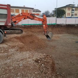 Immagine 13 realizzazione Demolizione fabbricato uso civile e scavo a sezione ampia