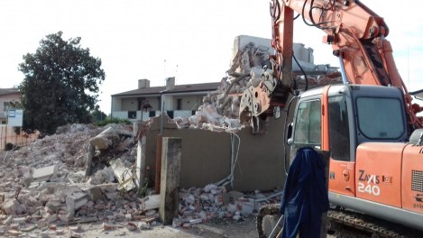 Immagine 9 realizzazione Demolizione fabbricato uso civile e scavo a sezione ampia